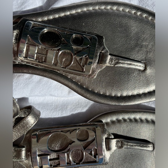Coach metallic patent leather sandals size 8 1/2 B - Picture 2 of 4
